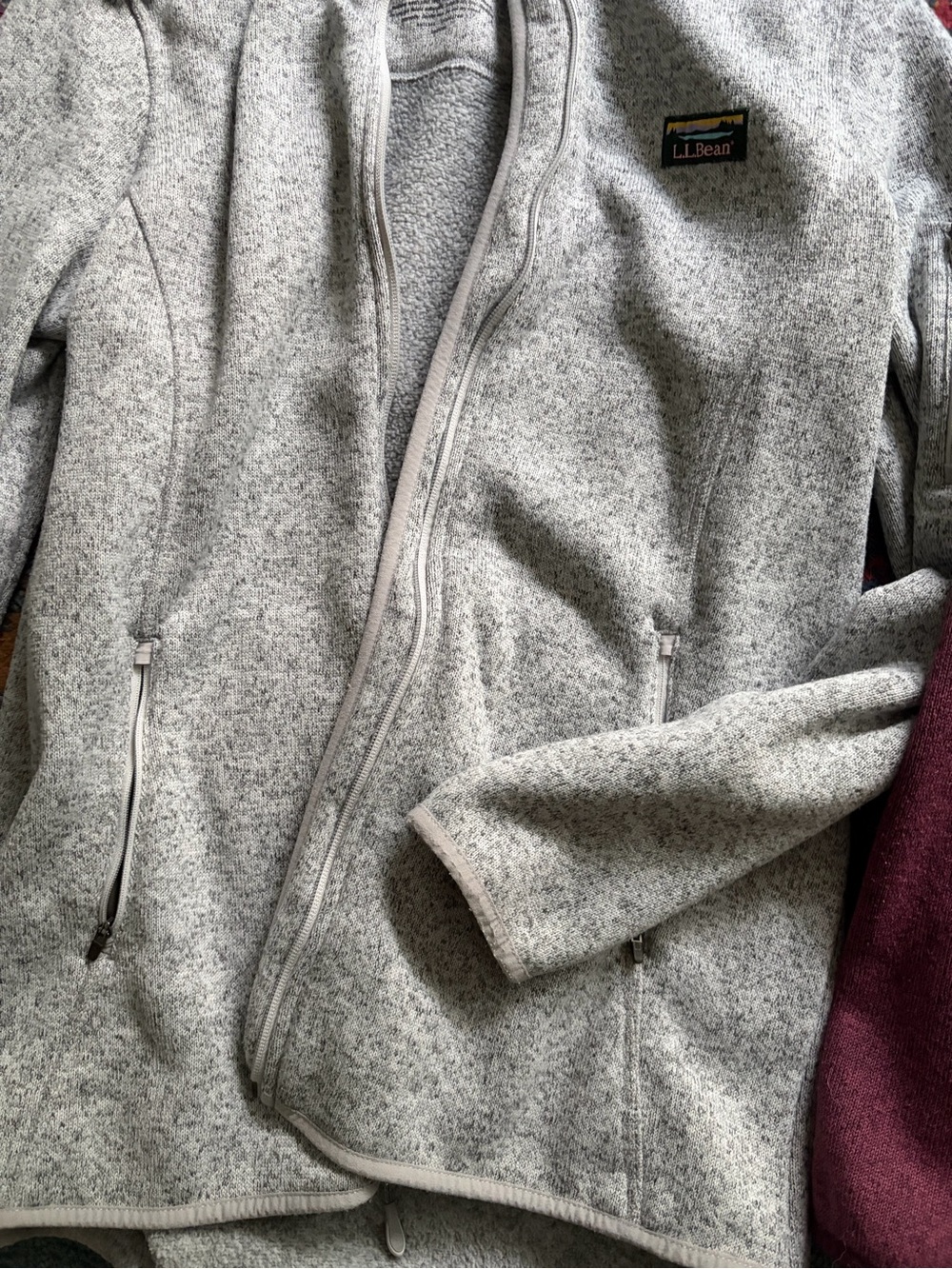 L.L. Bean Womens TALL Large Burgundy and Light Gray Fleece Jackets - Picture 3 of 4